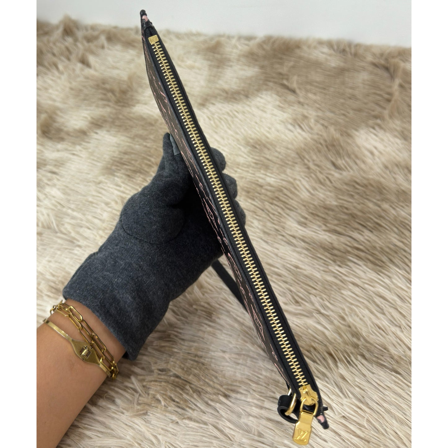Louis Vuitton Monogram Fall For You Neverfull Pochette