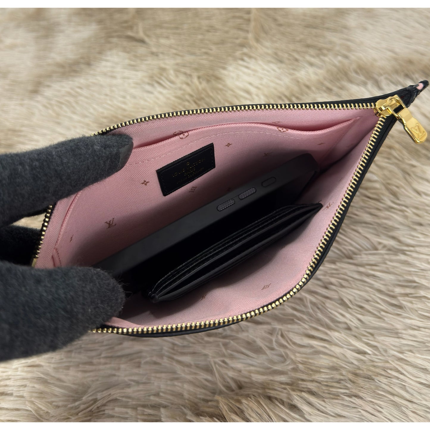 Louis Vuitton Monogram Fall For You Neverfull Pochette
