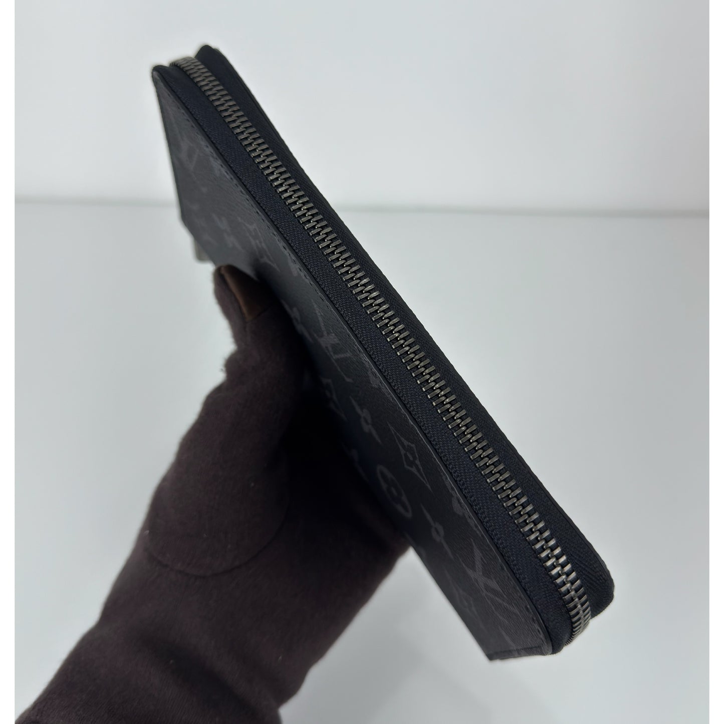 Louis Vuitton Zippy Long Wallet In Monogram Eclipse