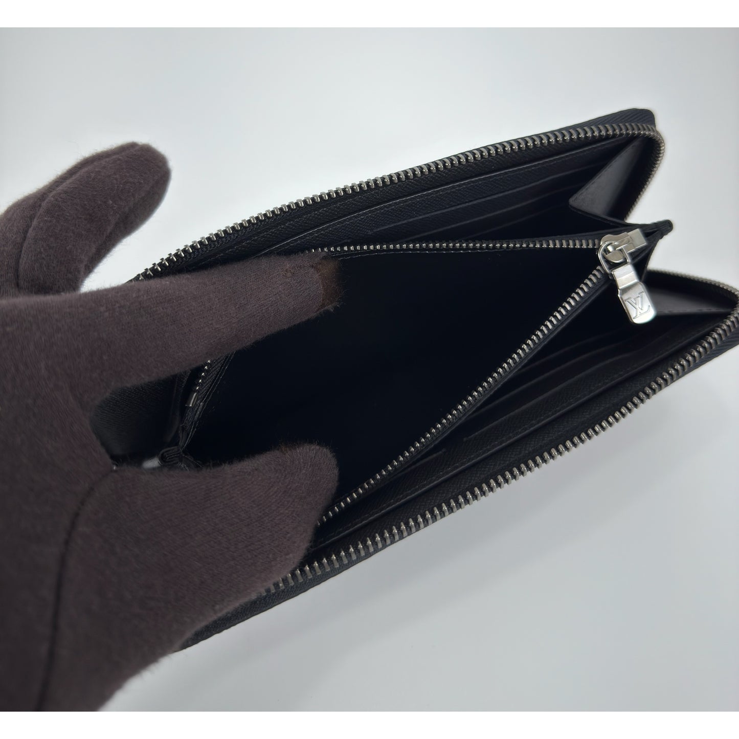 Louis Vuitton Zippy Long Wallet In Monogram Eclipse
