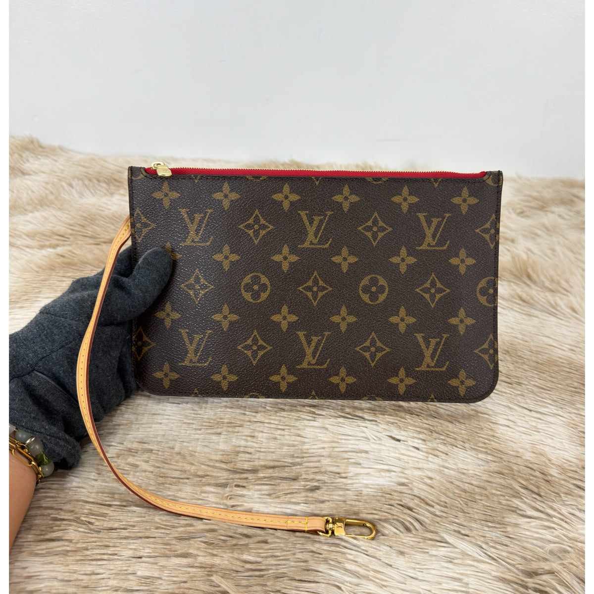 Louis Vuitton Neverfull MM Monogram With Pouch