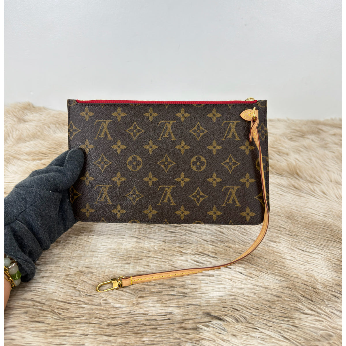 Louis Vuitton Neverfull MM Monogram With Pouch