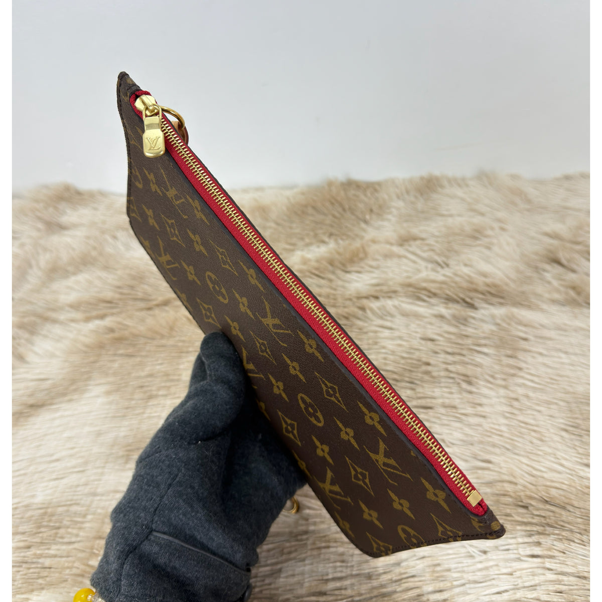 Louis Vuitton Neverfull MM Monogram With Pouch