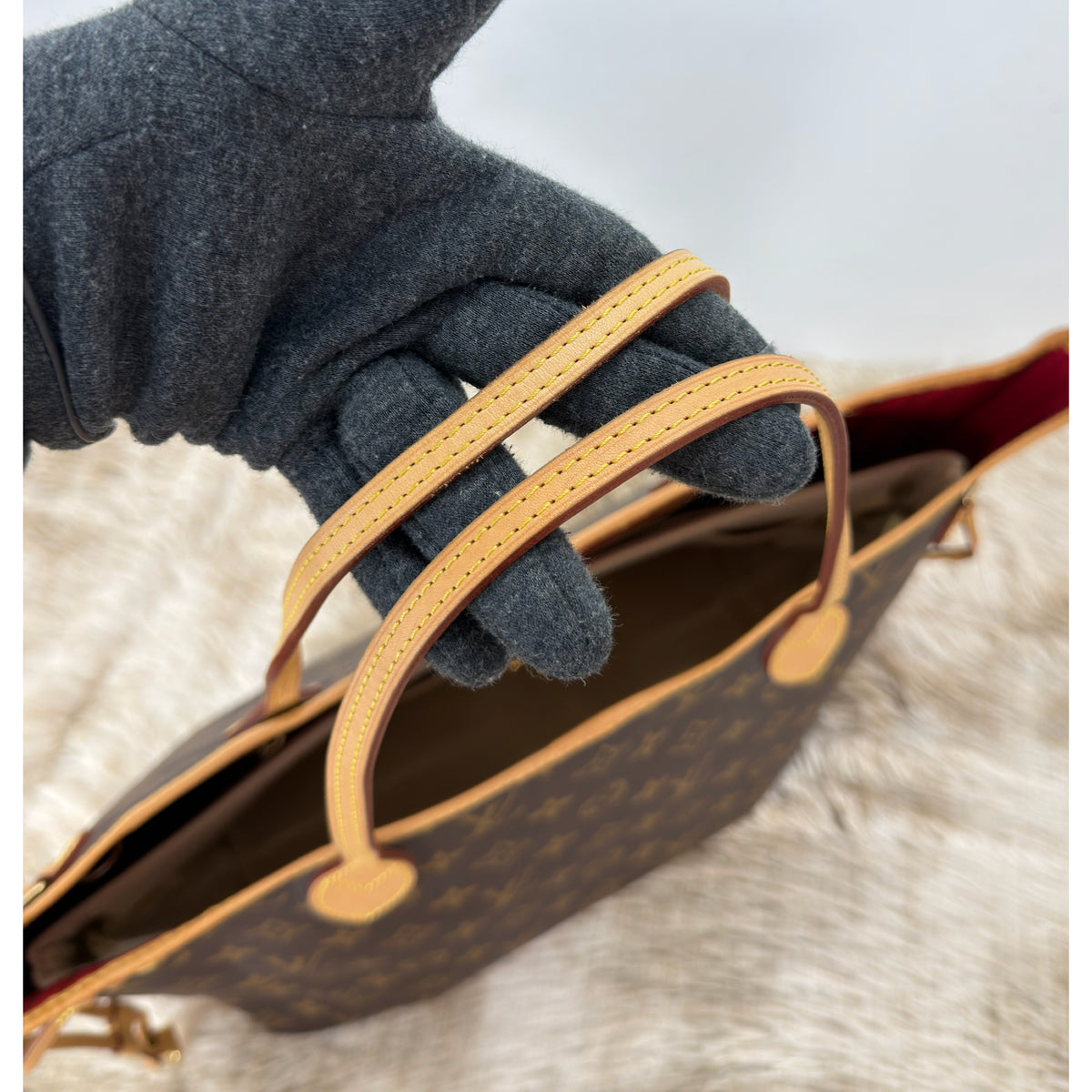 Louis Vuitton Neverfull MM Monogram With Pouch